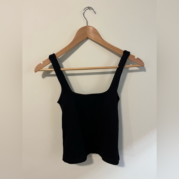 Dynamite Ribbed Sculpt Tank - Picture 1 of 3